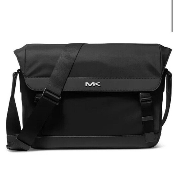 Michael Kors Men's Malone Large Nylon Bike Bag - Picture 1 of 7